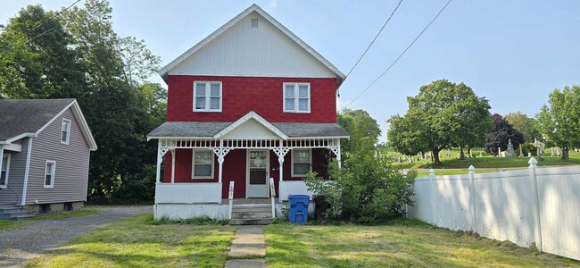 Building Photo - 126 Tompkins St