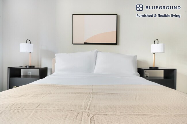 Building Photo - 2140 L St NW