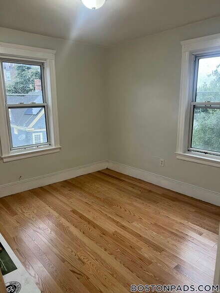 Building Photo - 800 Washington St