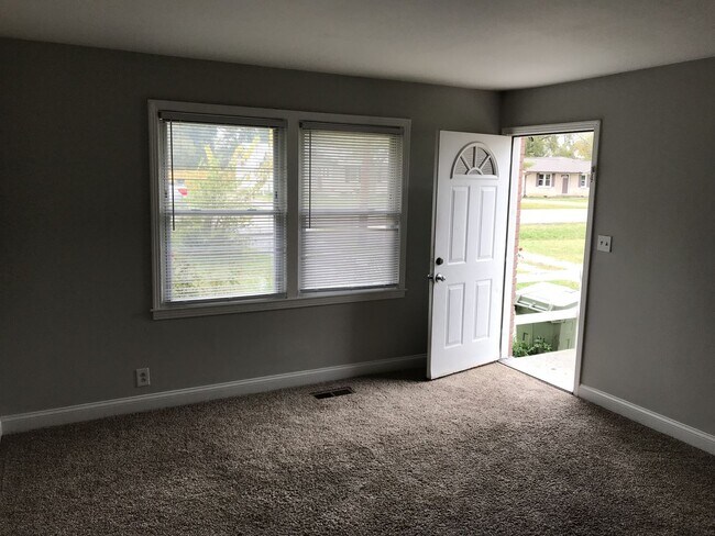 Building Photo - G TEAM - FOR LEASE - 2BR/2BA DUPLEX - LEBANON