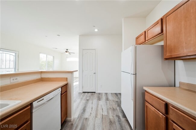 Building Photo - 7204 Rolling Shore Ct