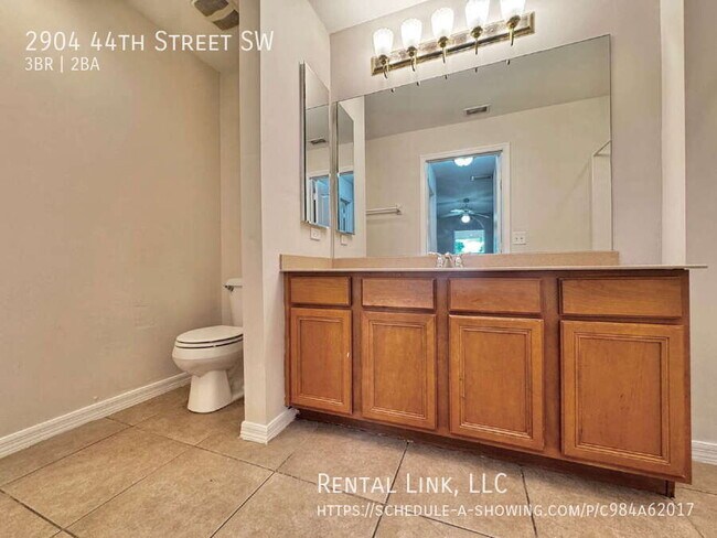 Building Photo - 2904 44th St SW