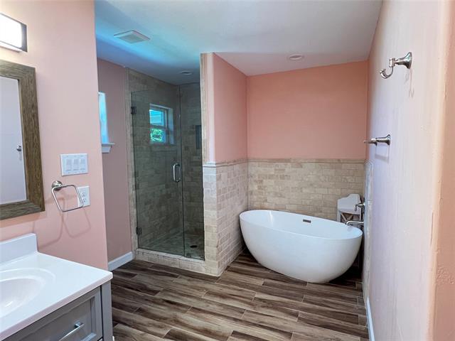 Building Photo - 6702 Windward View Dr
