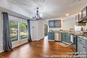 Building Photo - 10323 Country