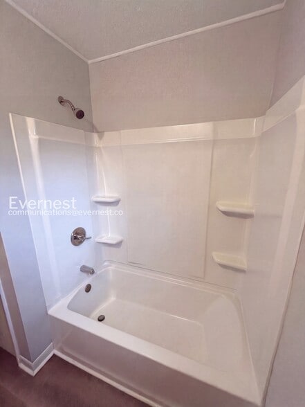 Building Photo - 4026 Angus Dr