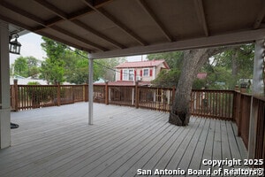 Building Photo - 1026 Kayton Ave