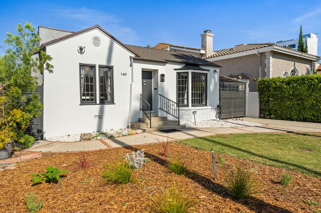 Building Photo - 140 N Carson Rd