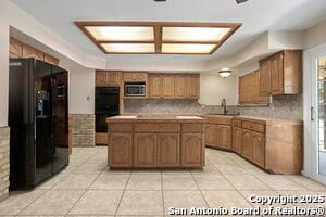 Building Photo - 14907 Sylvan Woods
