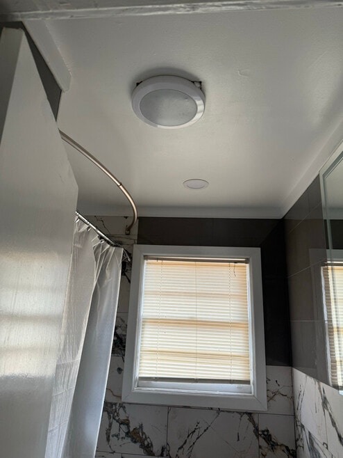 Building Photo - 153 Oakcliff Ct NW