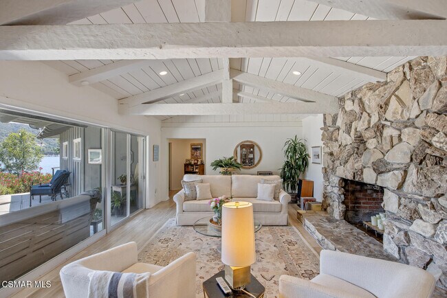 Building Photo - 498 Lake Sherwood Dr