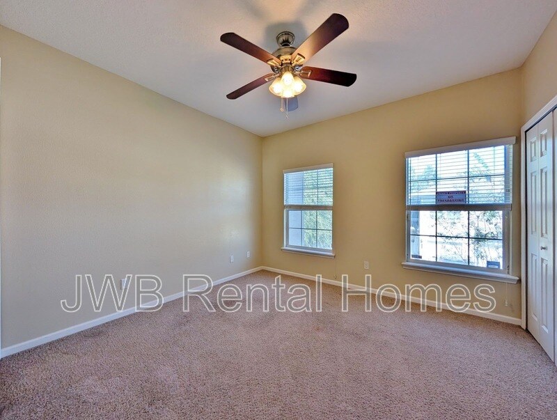Building Photo - 11311 Estancia Villa Cir