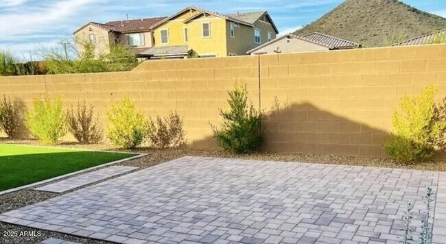 Building Photo - 12534 W Calle De Baca