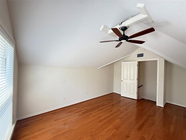 Building Photo - 5615 Shoal Creek Blvd