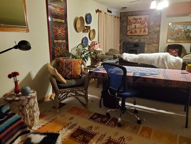 Building Photo - 48 Holly Hill Dr