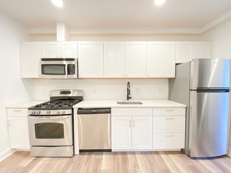 Building Photo - 1314 Orren St NE