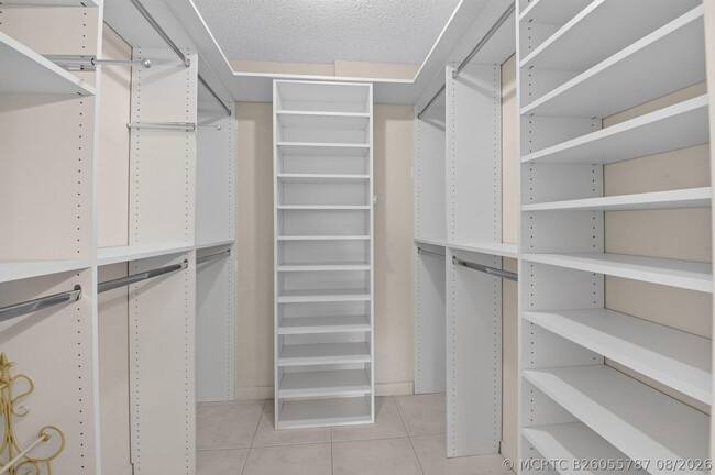 Building Photo - 15075 Witney Rd