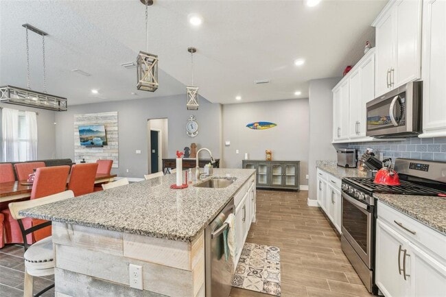 Building Photo - 6028 Milestone Dr