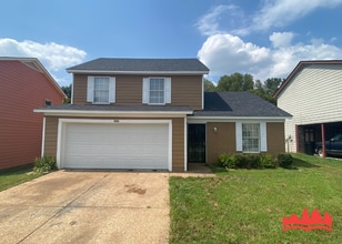 Building Photo - 3930 Chelsea Hill Dr