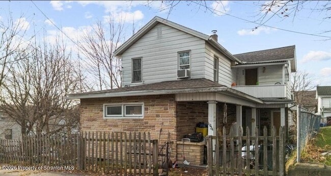 Building Photo - 1024 S Webster Ave