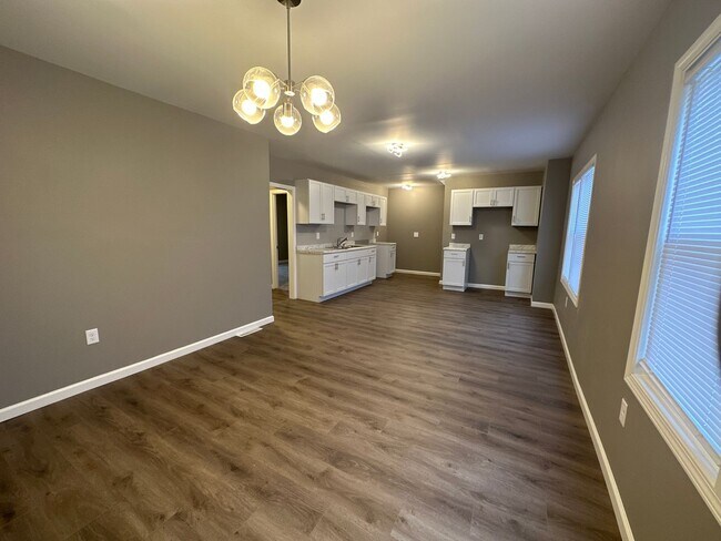 Building Photo - 6302 W Medford Ave