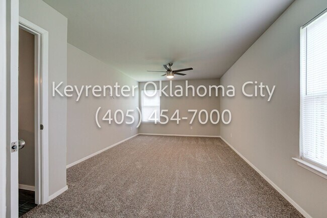 Building Photo - Modern Single Family Home in El Reno, OK!