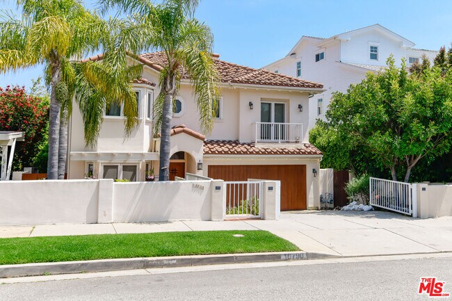 Building Photo - 16790 Marquez Ave