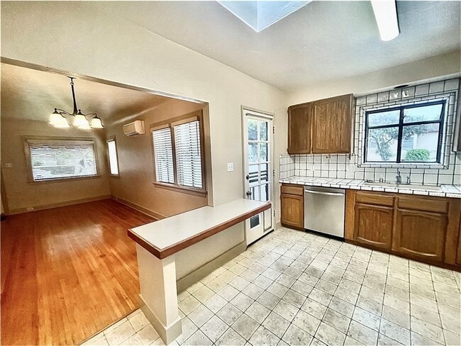 Building Photo - 3601 Cerritos Ave