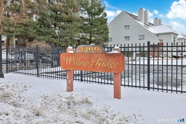 Building Photo - 3200 Madison Ave