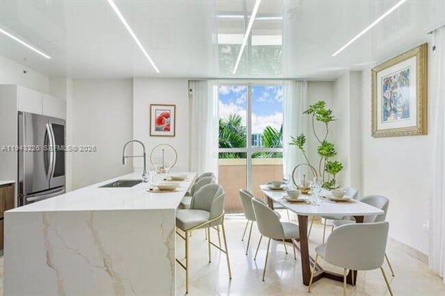 Building Photo - 17555 Atlantic Blvd