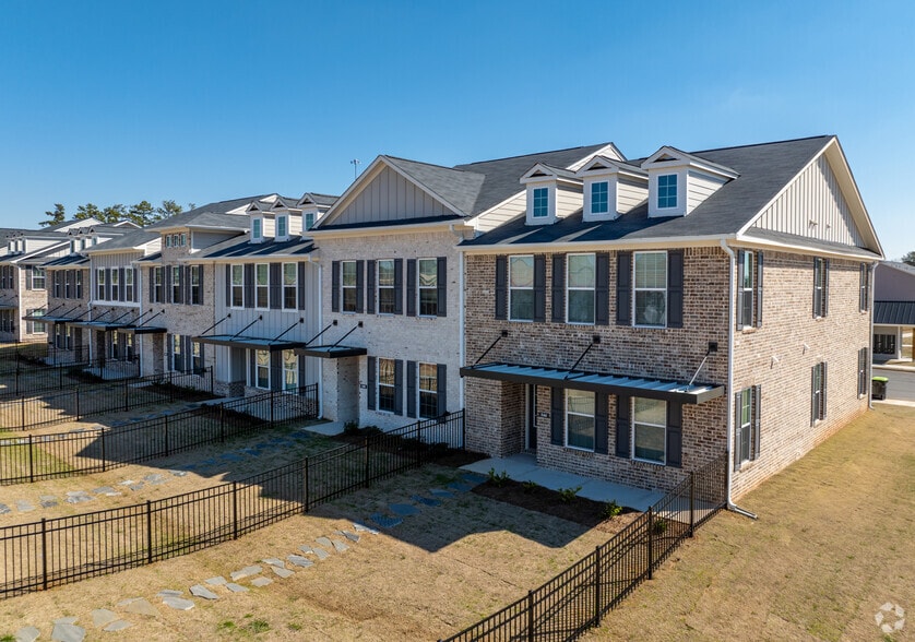 Building Photo - Tessa Jodeco Townhomes