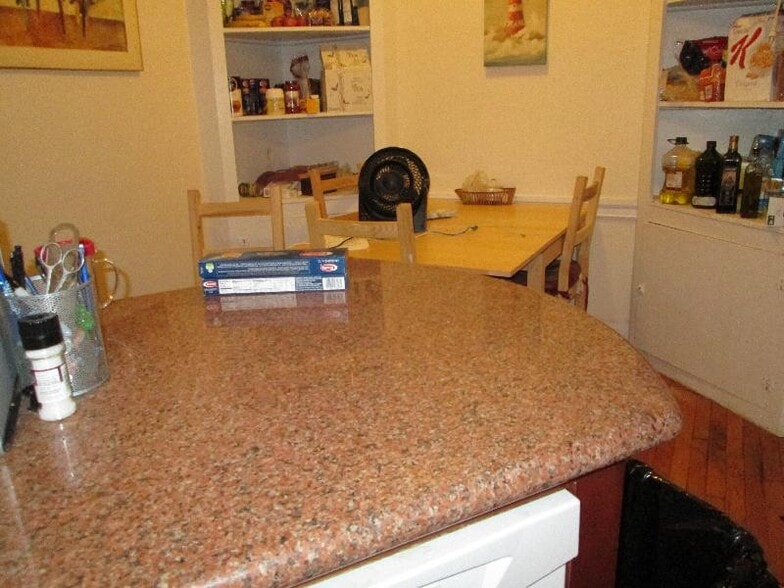 Building Photo - 21 Saint Lukes Rd