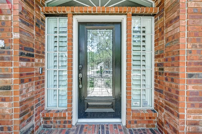 Building Photo - 14 Bradford Cir