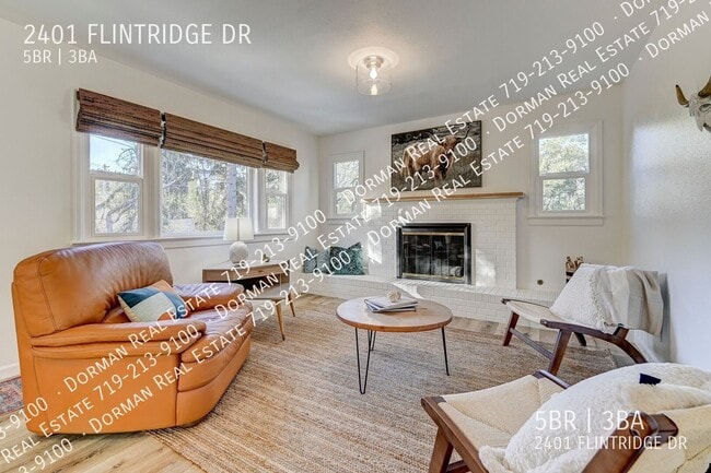 Building Photo - 2401 Flintridge Dr