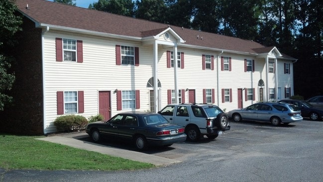 Building Photo - 2916 Creekview Ct