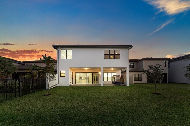 Building Photo - 8561 Crystal Downs Ave