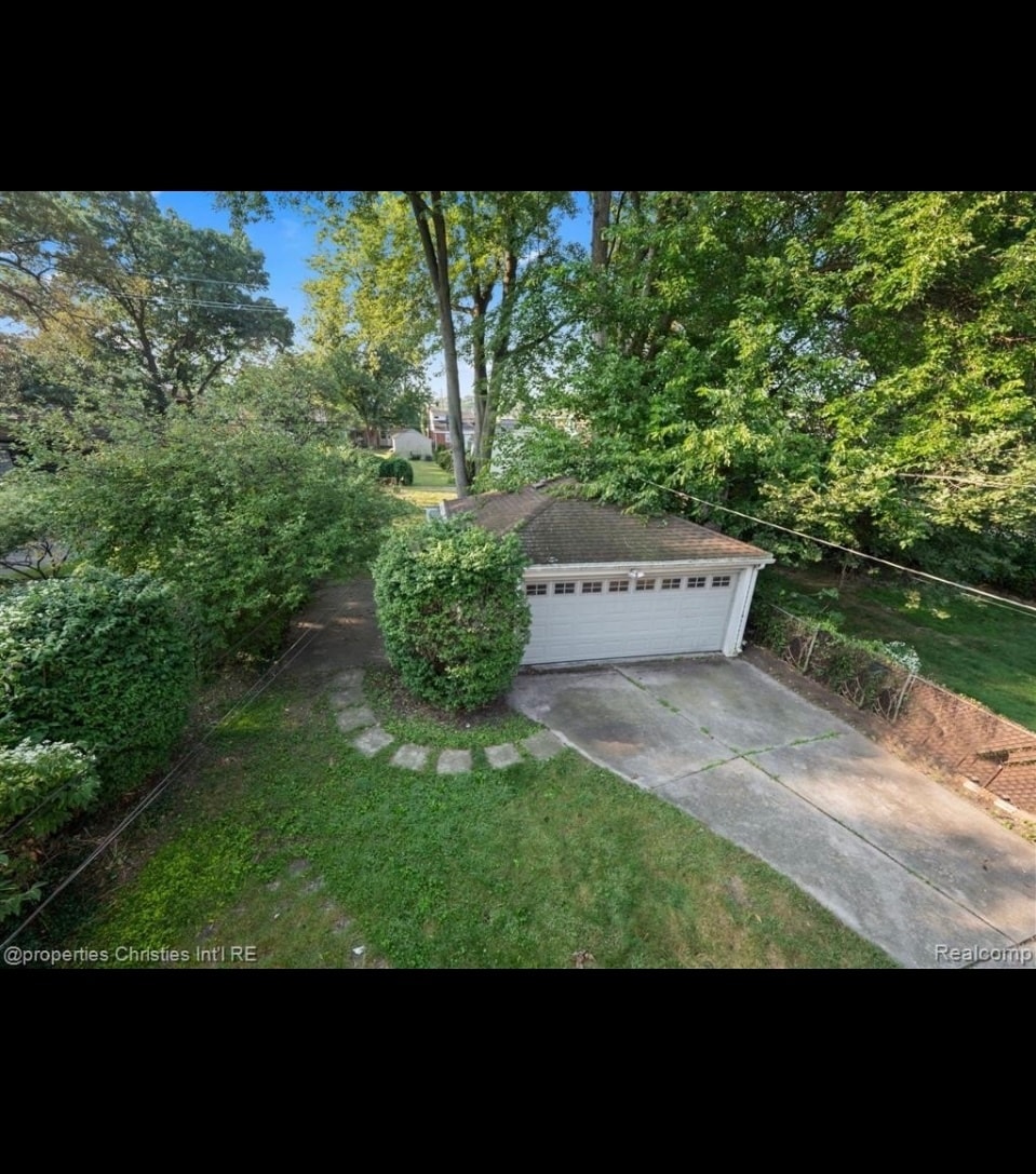 large backyard, garden potential - 18 Woodward Heights Blvd