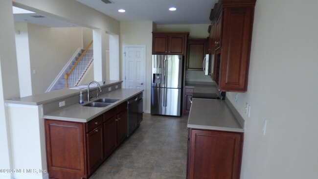Building Photo - 3854 Silverpoint Ln