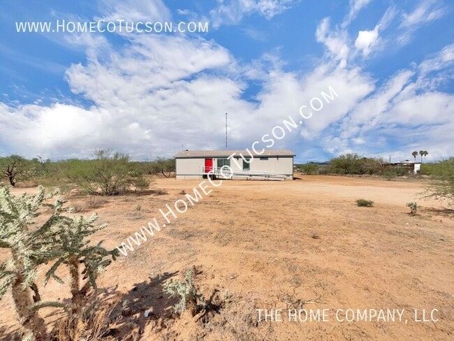Building Photo - 9410 S Van Dr