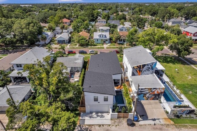 Building Photo - 2220 2nd Ave N