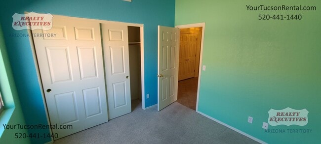 Building Photo - Starr Pass Shadows 4 bedrooms and 2 bathrooms