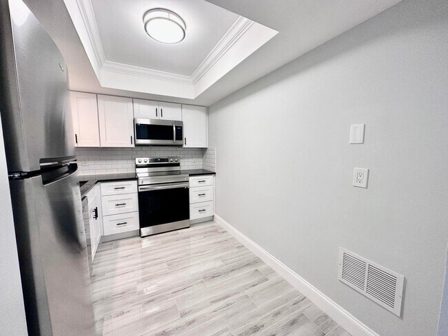 Building Photo - 312 Northlake Dr