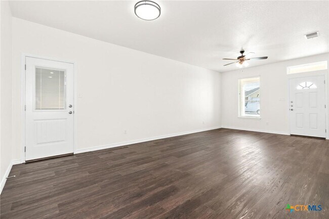 Building Photo - 5115 Rose Petal Ct