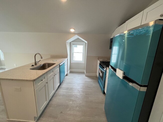 Building Photo - 1966 Randall Rd