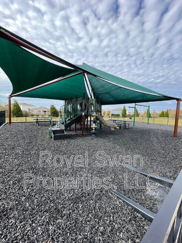 Building Photo - 5619 Siltstone St