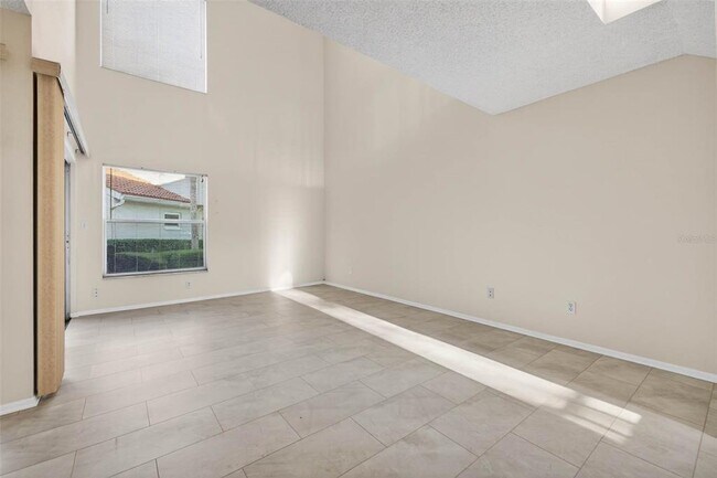 Building Photo - 4843 Napoli Ct NE