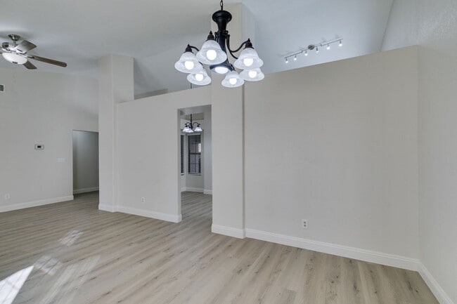 Building Photo - Lovely 1 story home near Warm Springs and Green Valley Pkwy with LARGE backyard!