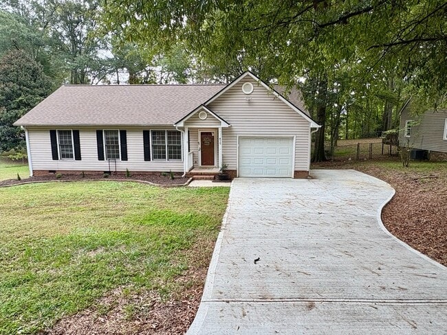 Building Photo - 415 Mayfield Dr