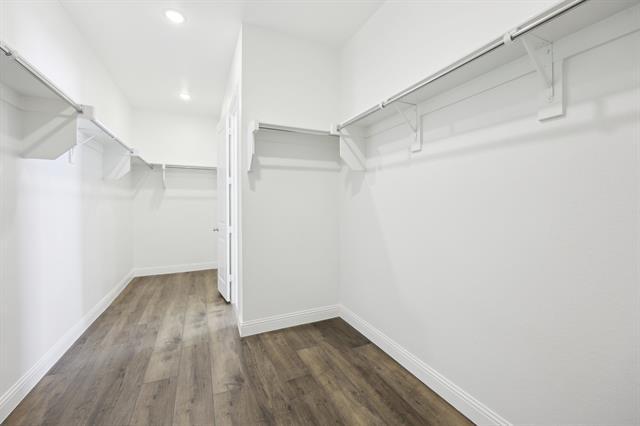 Building Photo - 4101 Hawthorn Dr