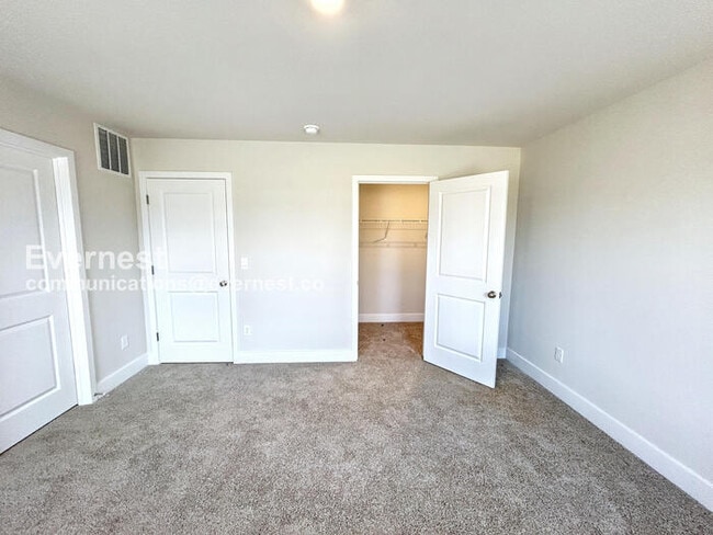 Building Photo - 191 Sioux Lp