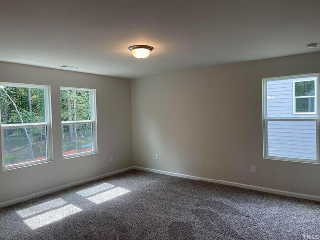 Building Photo - 101 Joneshaven Dr